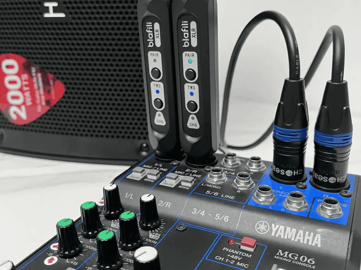 Why Pro Musicians and Podcasters Are Switching to Wireless XLR Solutions Why Pro Musicians and Podcasters Are Switching to Wireless XLR Solutions